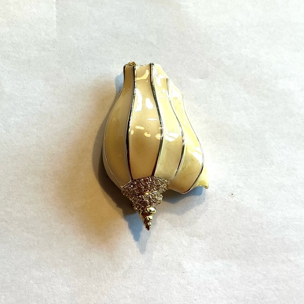 Vintage Cream Enamel,Pave Rhinestone and Gold Conch Shell Brooch by Craft Brooc